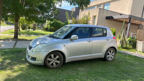 Suzuki Swift • 2009 • 158,000 km