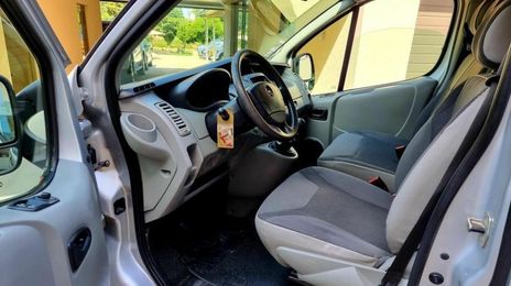 Opel Vivaro • 2012 • 320,000 km