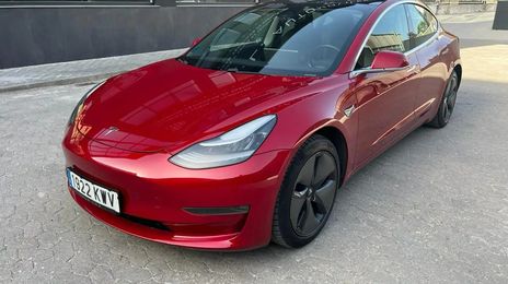 Tesla Model 3 • 2019 • 22,000 km