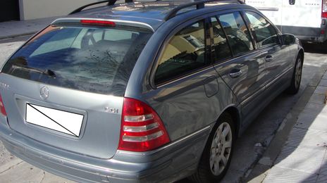 Mercedes-Benz 200 D • 2006 • 307,000 km