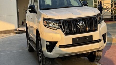 Toyota Land Cruiser • 2023 • 25,456 km