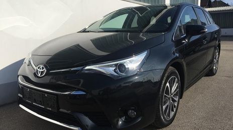 Toyota Avensis • 2017 • 88,000 km