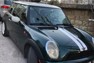 MINI Cooper • 2002 • 80,000 km