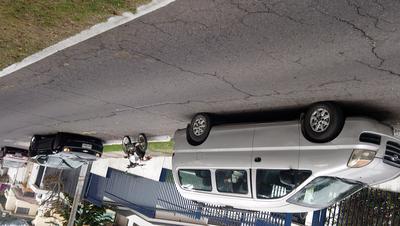 Hyundai H1 • 2006 • 270,000 km