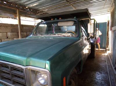 Chevrolet 3500 • 1979 • 585 km