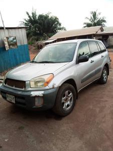 Toyota RAV4 • 2006 • 16,837 km