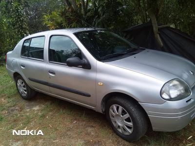 Renault Symbol • 2002 • 238,000 km