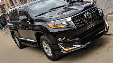 Toyota Land Cruiser • 2017 • 32 km