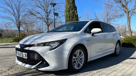 Toyota Corolla Hybrid • 2019 • 143,000 km