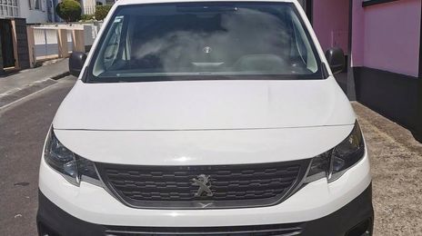 Peugeot 107 • 2019 • 40,000 km