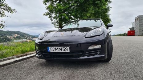 Porsche Panamera • 2011 • 125,000 km