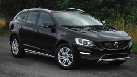 Volvo V60 • 2017 • 180,000 km