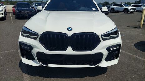 BMW X6 • 2022 • 25,380 km