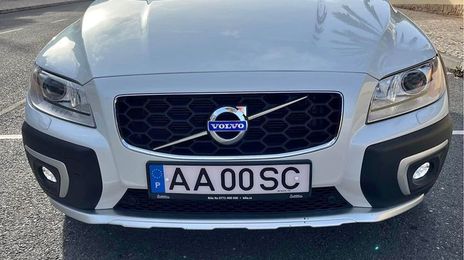 Volvo XC70 • 2015 • 139,000 km