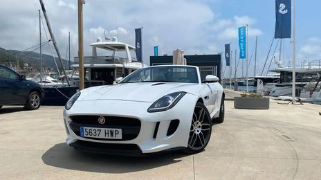 Jaguar F-Type • 2014 • 50,200 km
