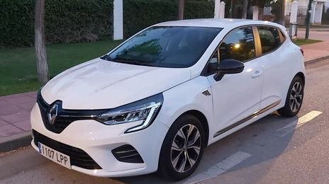 Renault Clio • 2021 • 11,740 km
