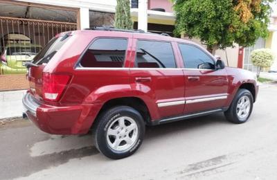 Jeep Grand Cherokee • 2002 • 170,000 km
