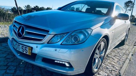 Mercedes-Benz E • 2009 • 170,000 km