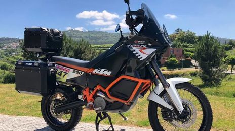 Ktm 990 adventure • 2011 • 55,000 km