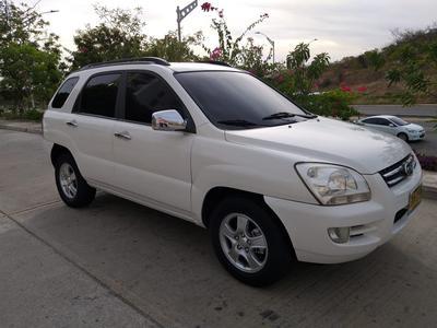 Kia Sportage • 2008 • 120,000 km