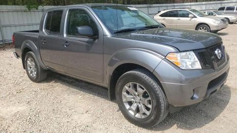 Nissan Frontier • 2020 • 10,000 mi