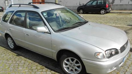 Toyota Corolla • 2001 • 249,000 km