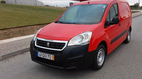 Peugeot 2008 • 2015 • 110,000 km