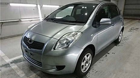 Toyota Yaris • 2006 • 119,000 km