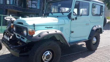 Toyota 4-Runner • 1980 • 50,000 km