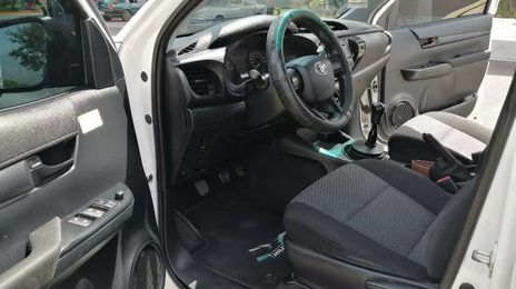 Toyota Hilux • 2016 • 81,000 km