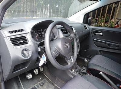 Volkswagen CrossFox • 2014 • 42,000 km