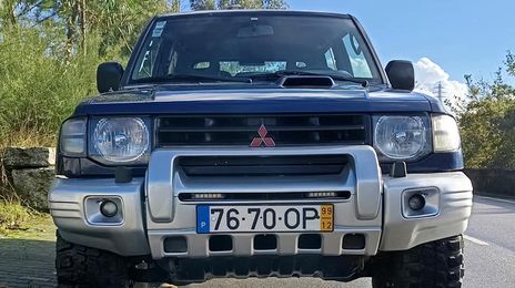 Mitsubishi Pajero • 2009 • 120,000 km