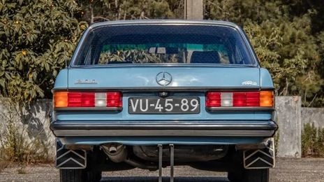 Mercedes-Benz 200 - 300 • 1981 • 188,170 km