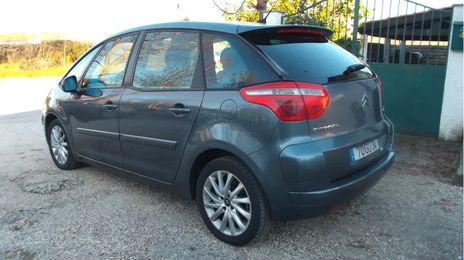 Citroën C4 • 2008 • 249,468 km