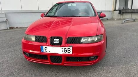 Seat Leon • 2005 • 200,000 km