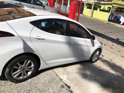 Hyundai Elantra • 2016 • 93,000 km
