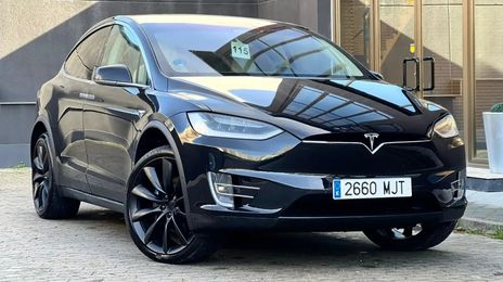 Tesla Model X • 2018 • 95,000 km