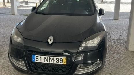 Renault Mégane • 2013 • 208,000 km