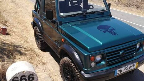 Suzuki Samurai • 2009 • 118,000 km