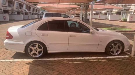Mercedes-Benz E-Class • 2005 • 132,432 km