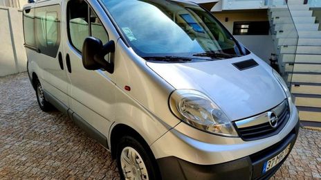Opel Vivaro • 2012 • 320,000 km