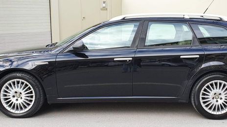 Alfa Romeo 159 Sportwagon • 2007 • 200,000 km