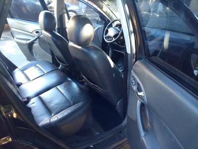 Ford Focus • 2003 • 150,000 km