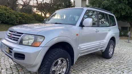 Mitsubishi Pajero • 2000 • 330,000 km