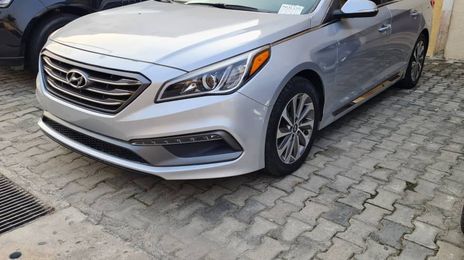 Hyundai Sonata • 2016 • 34 km