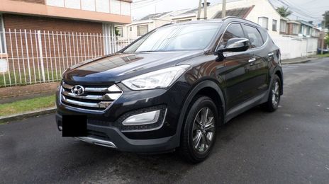 Hyundai Santa Fe • 2013 • 125,000 km