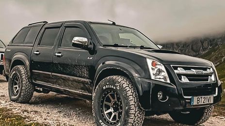 Isuzu D-MAX • 2010 • 182,000 km