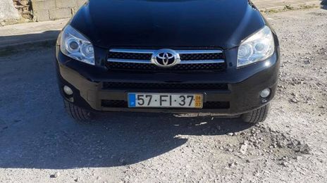 Toyota RAV4 • 2008 • 238,000 km