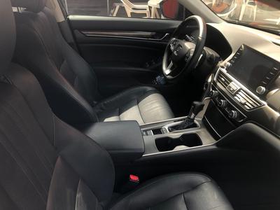 Honda Accord • 2018 • 40,000 km