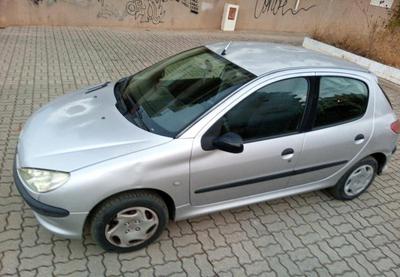 Peugeot 206 • 2004 • 200,000 km